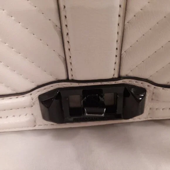 Rebecca Minkoff Chervon crossbody bag - Picture 8 of 11